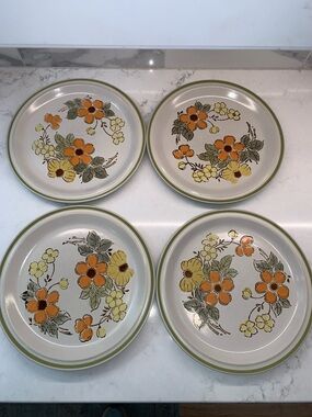 MCM Vintage Harvest Collection Floral Ceramic Dinner Plates Set
